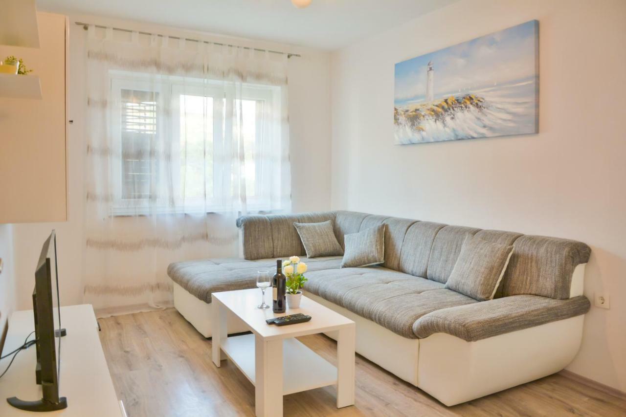 Ferienwohnung Domo Senj  Exterior foto